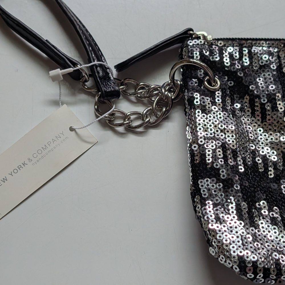 NWT New York & Co. Black and Silver Sequin Clutch **Final Price** - Picture 3 of 15